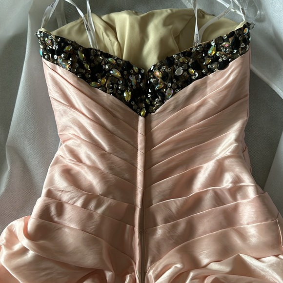 TONY BOWLS prom dress - Picture 6 of 7